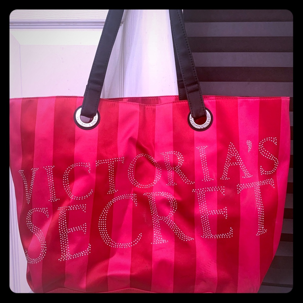 Victoria Secret/PINK Tote Bags & Crossbody